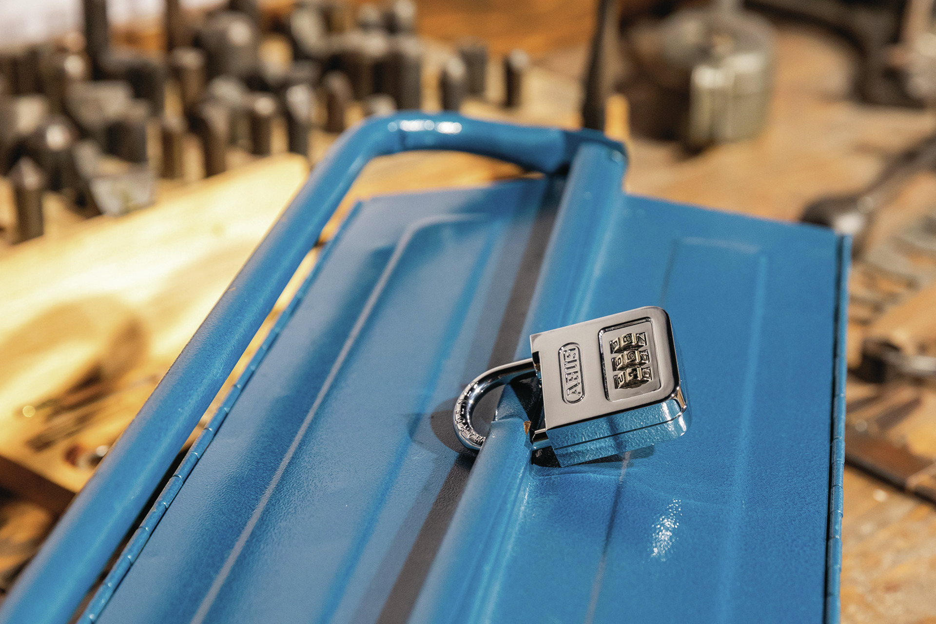 Application example - Combination lock 160/40