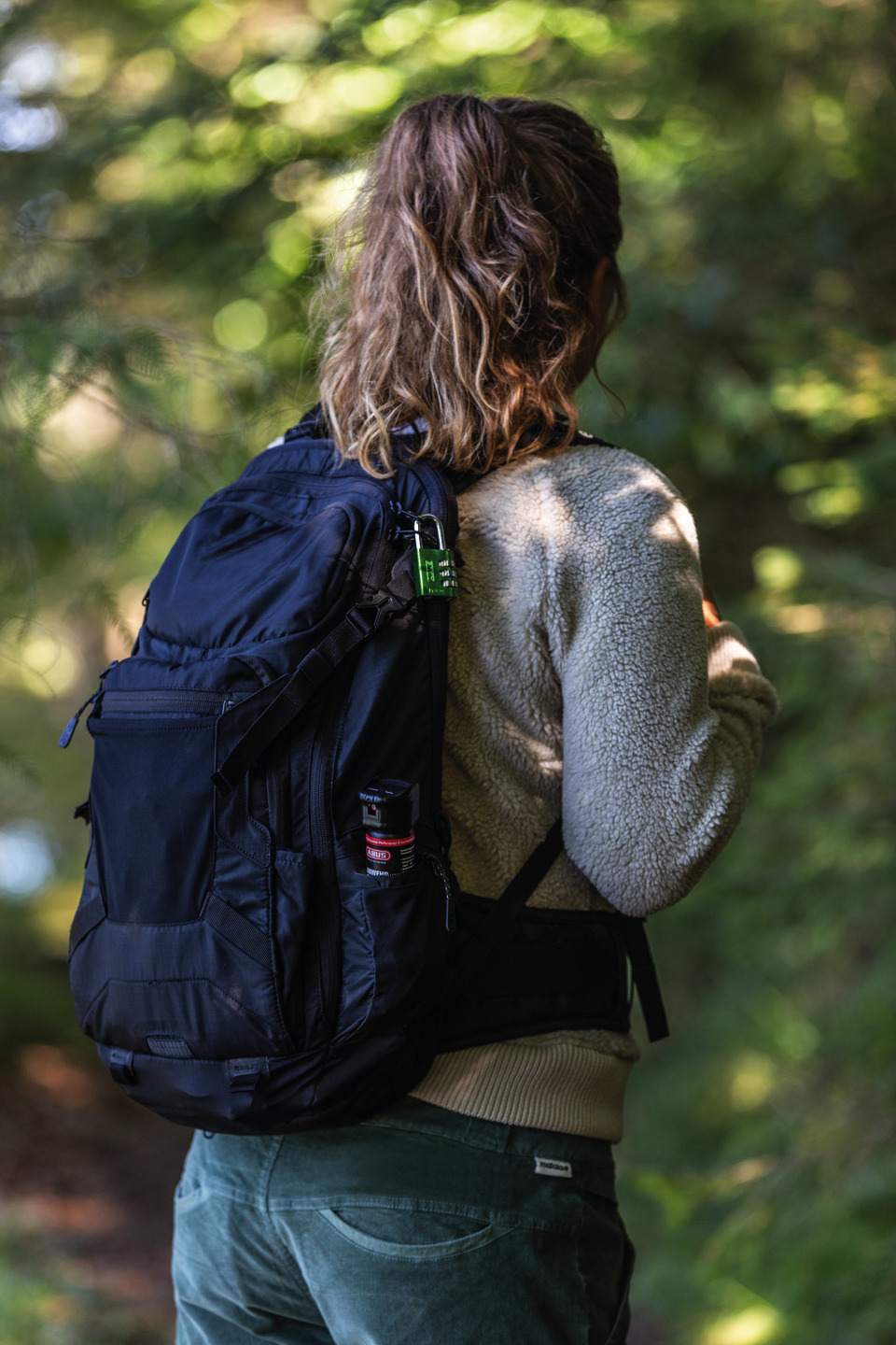 Das handliche Abwehrspray zur Tierabwehr im Wald