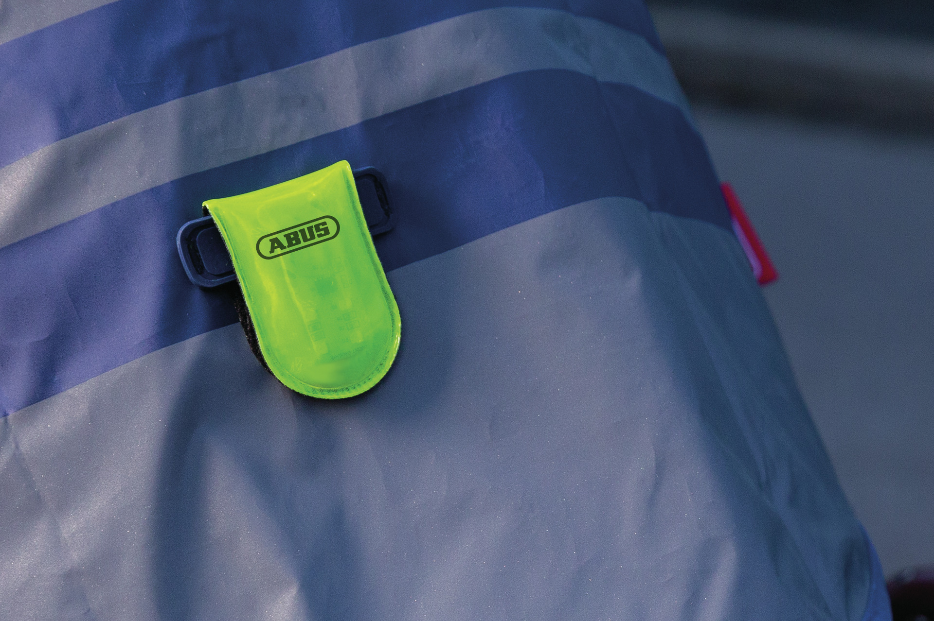 Przykład zastosowania - Lumino Urban Vest z Lumino Easy Magnet Light