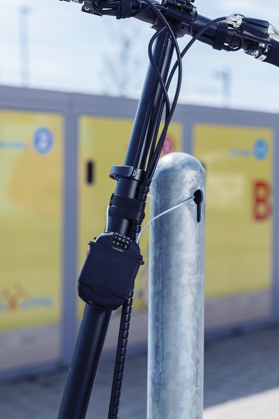 Application example - Combiflex™ 2503 + Bracket
