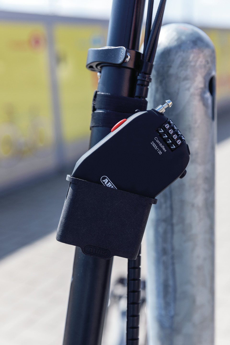 Application example - Combiflex™ 2503 + Bracket